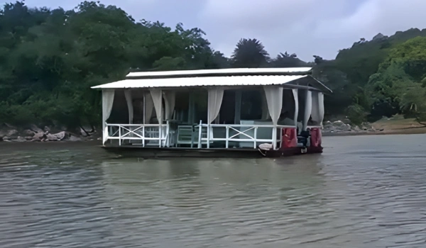 Solar Queen Catamaran